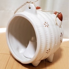 ブタ型の蚊取り線香台座の画像