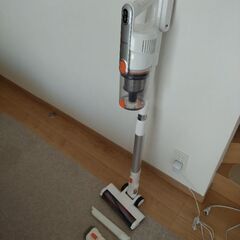 ダイソン風充電式コードレス掃除機