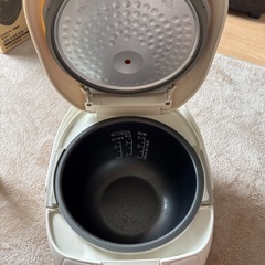 炊飯器の画像
