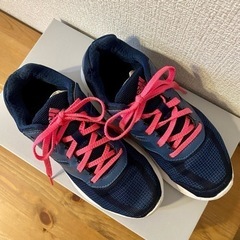 【23cm】adidas ランニングシューズ ネイビー×ピンクの画像