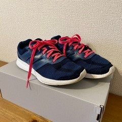 【23cm】adidas ランニングシューズ ネイビー×ピンク