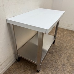 ステンレス　業務用　作業台　厨房　飲食店　W７５０ｘD４５０ｘW６５０ｍｍの画像