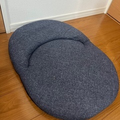 ニトリ、ミニ座椅子の画像