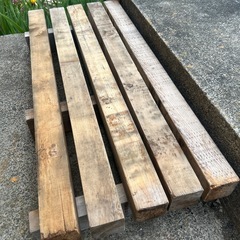 DIYで余った角材　5本
