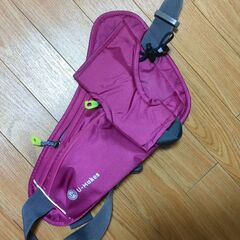 【お引渡し調整中】ランニング用ウェストポーチ　差し上げます。