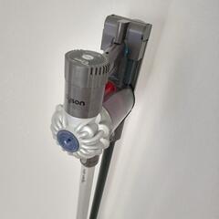 Dyson ダイソン 掃除機 V6 Slim DC62 の画像