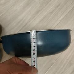 THERMOS　炒め鍋　28cmの画像