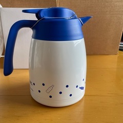 【新品未使用】アフタヌーンティー　サーモス　卓上ポット　カルピス柄の画像