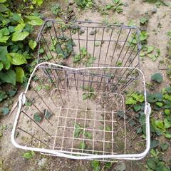 持ち手付き金属製かごの画像