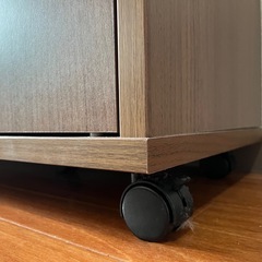 （8月4日/5日引渡し）テレビボード欲しい方いらっしゃいませんか？の画像