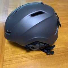 サロモンジュニアヘルメット
