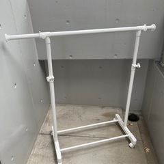 伸縮ハンガーラック