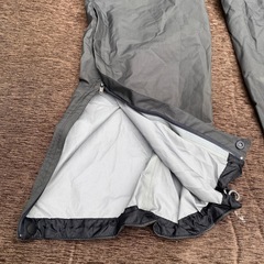 mont-bellレインパンツの画像