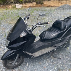 ⭐︎受け渡し予定者様決まりました☆
ヤマハ　マジェスティ250 4HC型　エンジン実動ですが書類が無いため部品取り車両ですの画像