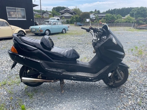 ⭐︎受け渡し予定者様決まりました☆
ヤマハ　マジェスティ250 4HC型　エンジン実動ですが書類が無いため部品取り車両です