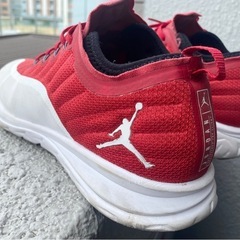 NIKE - JORDAN