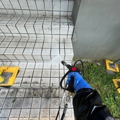 外塀やガレージ土間の高圧洗浄 - ハウスクリーニング