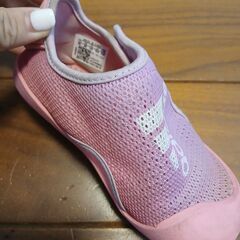 限定出品★値下げadidas キッズサンダルの画像