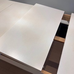 ダイニングテーブル　伸縮式の画像