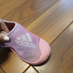 限定出品★値下げadidas キッズサンダルの画像