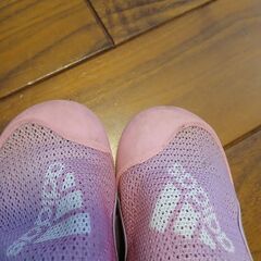 限定出品★値下げadidas キッズサンダルの画像