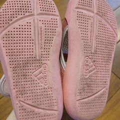 限定出品★値下げadidas キッズサンダルの画像