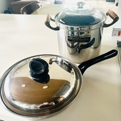ステンレス製パスタ茹で鍋と無水平鍋