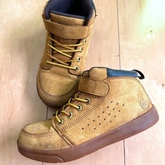 キッズ　ブーツ　gravis