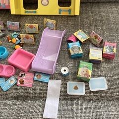 にぎやかペットショップの画像