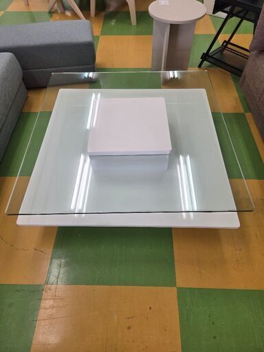 H270　ガラステーブル