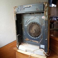 空気清浄機を窓用換気扇として使用