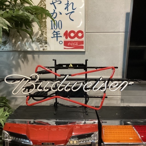 バドワイザー　ネオン看板
