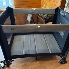 KATOJI カトージ NewYorkBaby 折りたたみ ベビーベッドの画像