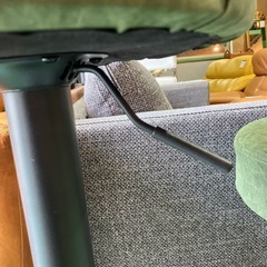 🟢【未使用に近い/2脚セット】バーチェアー　poti（ポティ） カウンターチェア バーチェア バースツール カウンタースツール ハイチェア 二脚　丸椅子 チェア 回転式 昇降式 店舗用品 シンプル レザー♻️お売りいただけるお品物あれば、来店時ぜひお持ちください(総合買取)♻️の画像