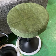 🟢【未使用に近い/2脚セット】バーチェアー　poti（ポティ） カウンターチェア バーチェア バースツール カウンタースツール ハイチェア 二脚　丸椅子 チェア 回転式 昇降式 店舗用品 シンプル レザー♻️お売りいただけるお品物あれば、来店時ぜひお持ちください(総合買取)♻️の画像