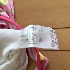 ★130センチ　子供用水着　　　の画像