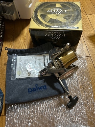投げ釣りリール　ダイワ　トーナメントサーフベーシア45Ⅱ 極細　美品