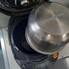 MITSUBISHI　炊飯器の画像