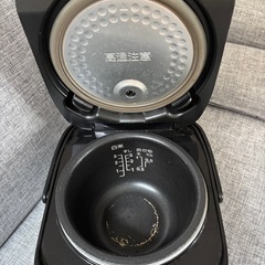 TOSHIBA 炊飯器の画像