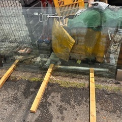 ガラスドア