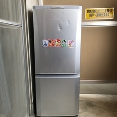 2ドア冷蔵庫の画像