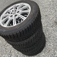 スタッドレスタイヤ185/60R15アルミホイール4本セットの画像