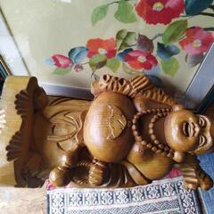 高さ48㌢一刀彫の布袋様優しいお顔の画像