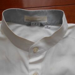 中古　長袖　ヘンリーネックシャツ　２着です　サイズは３８ー８０くらいの画像