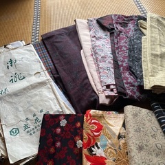 着物と帯まとめ売りの画像