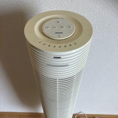 タワー型扇風機の画像