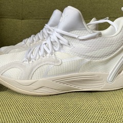 プーマ　バスケットボールシューズ　プレイズコート　27.5cnの画像