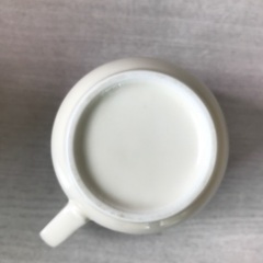 マグカップ（青白模様）の画像