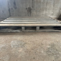 スチールパレット 鉄製パレット 鉄パレット 耐荷重 1000kg 1t 約W1400xD1100xH150mm 最大荷重 フォークリフト ハンドリフト 二方差し パレット 軽量 片面使用　輸送 物流 倉庫 重量物 頑丈強度 耐久性　の画像