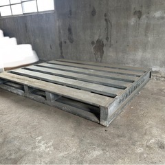 スチールパレット 鉄製パレット 鉄パレット 耐荷重 1000kg 1t 約W1400xD1100xH150mm 最大荷重 フォークリフト ハンドリフト 二方差し パレット 軽量 片面使用　輸送 物流 倉庫 重量物 頑丈強度 耐久性　の画像
